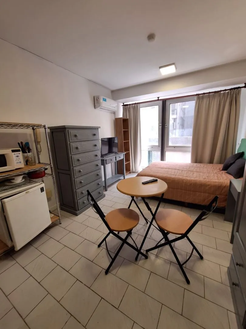 Furnished studio apartment in Recoleta