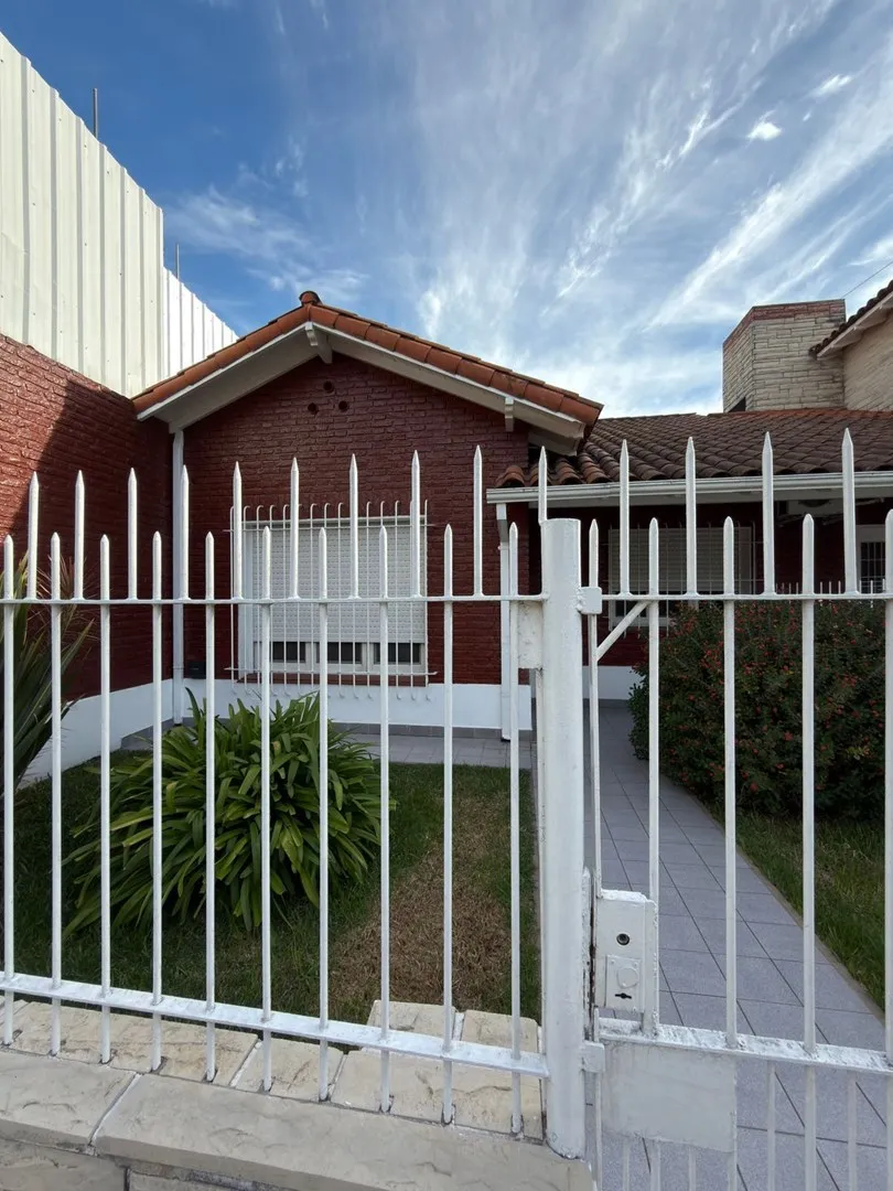 Ground-floor one-bedroom apartment in El Talar, Tigre