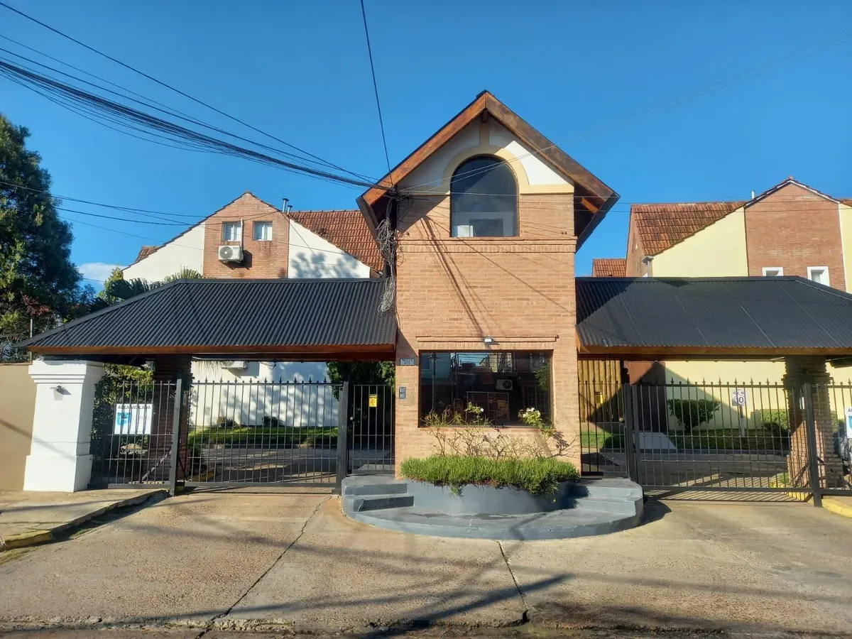 Two-bedroom duplex apartment in Tigre