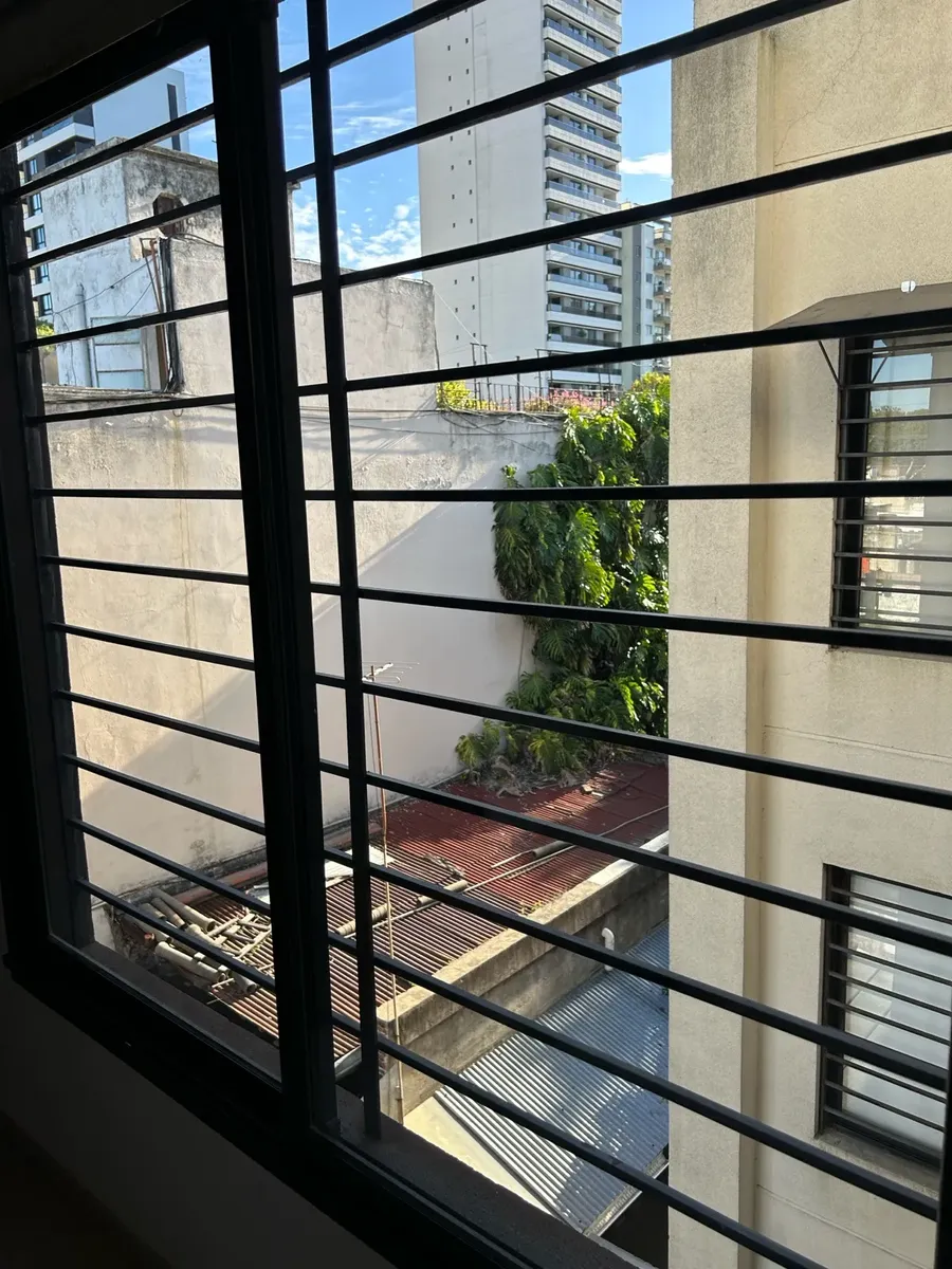 Two-room apartment with parking in Lomas de Zamora