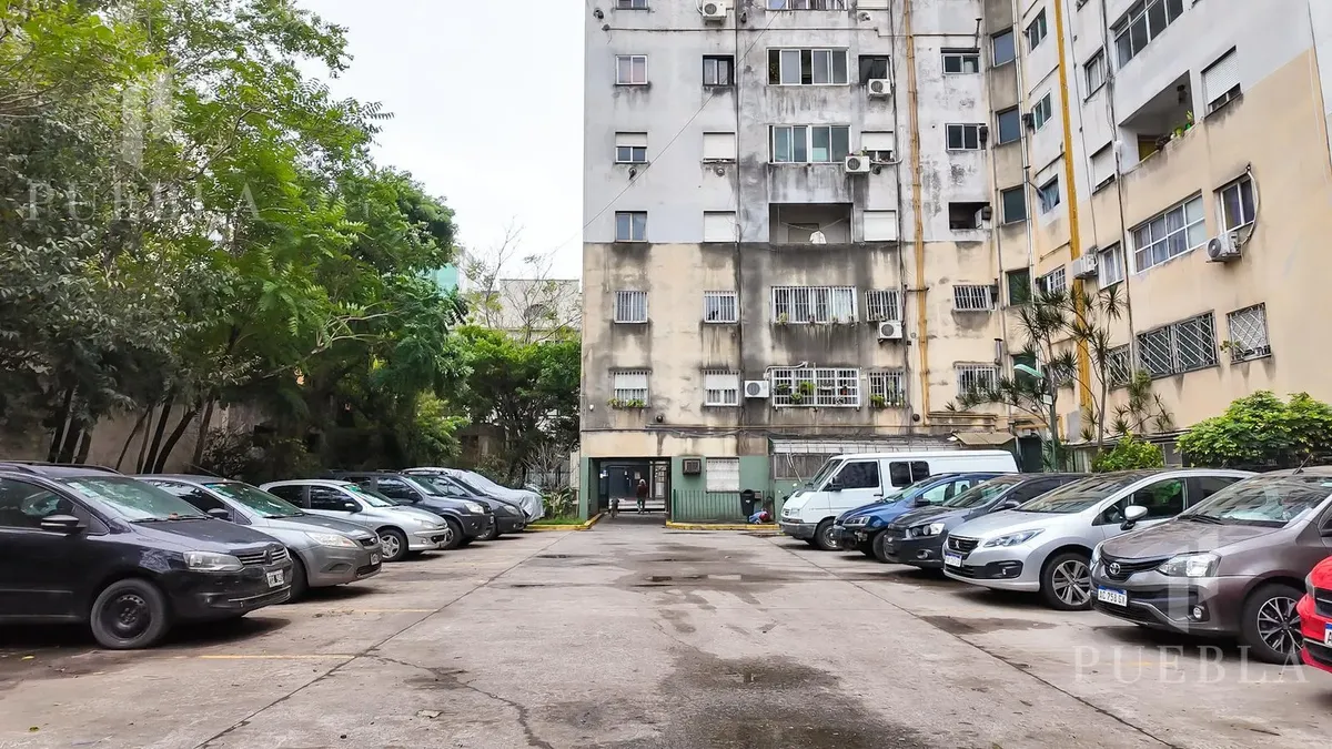 Apartamento de três ambientes com varanda em San Telmo