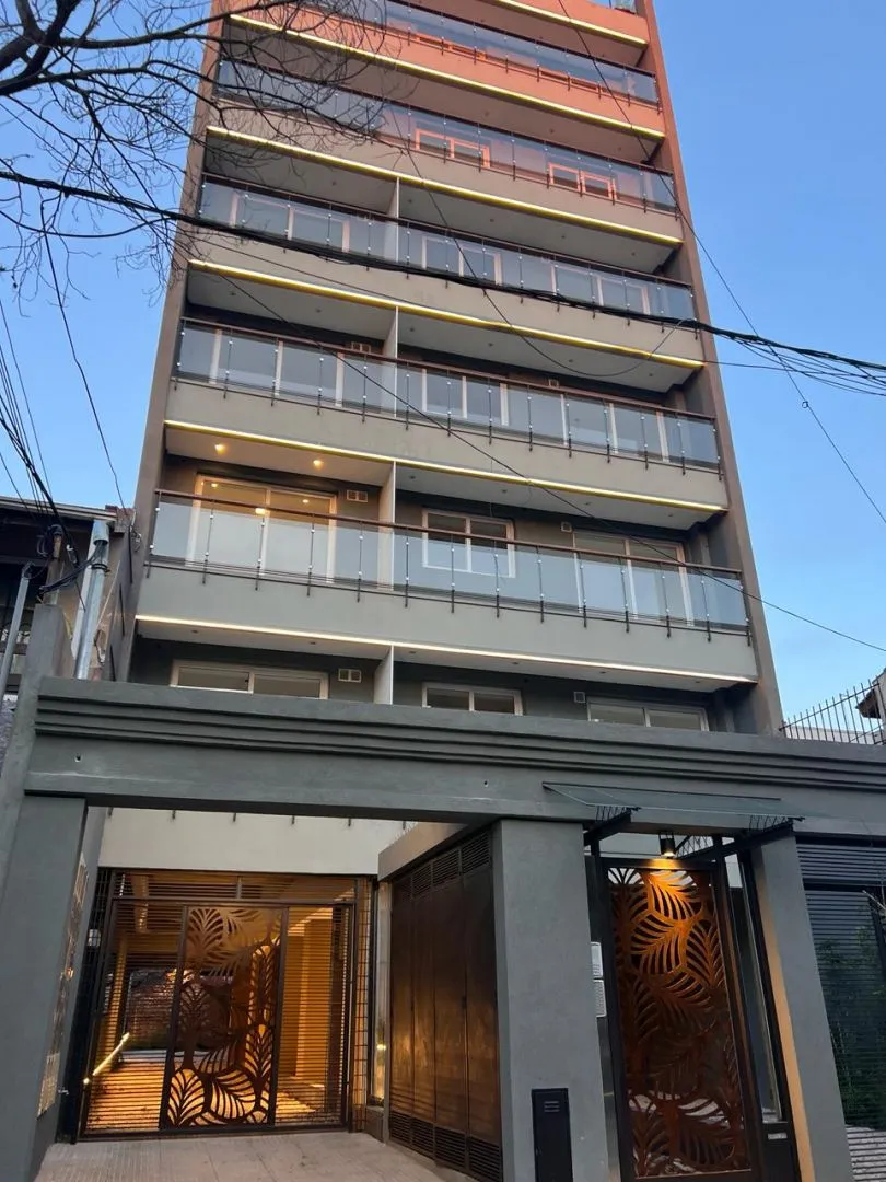 Monoambiente a estrenar con balcón en Tres de Febrero