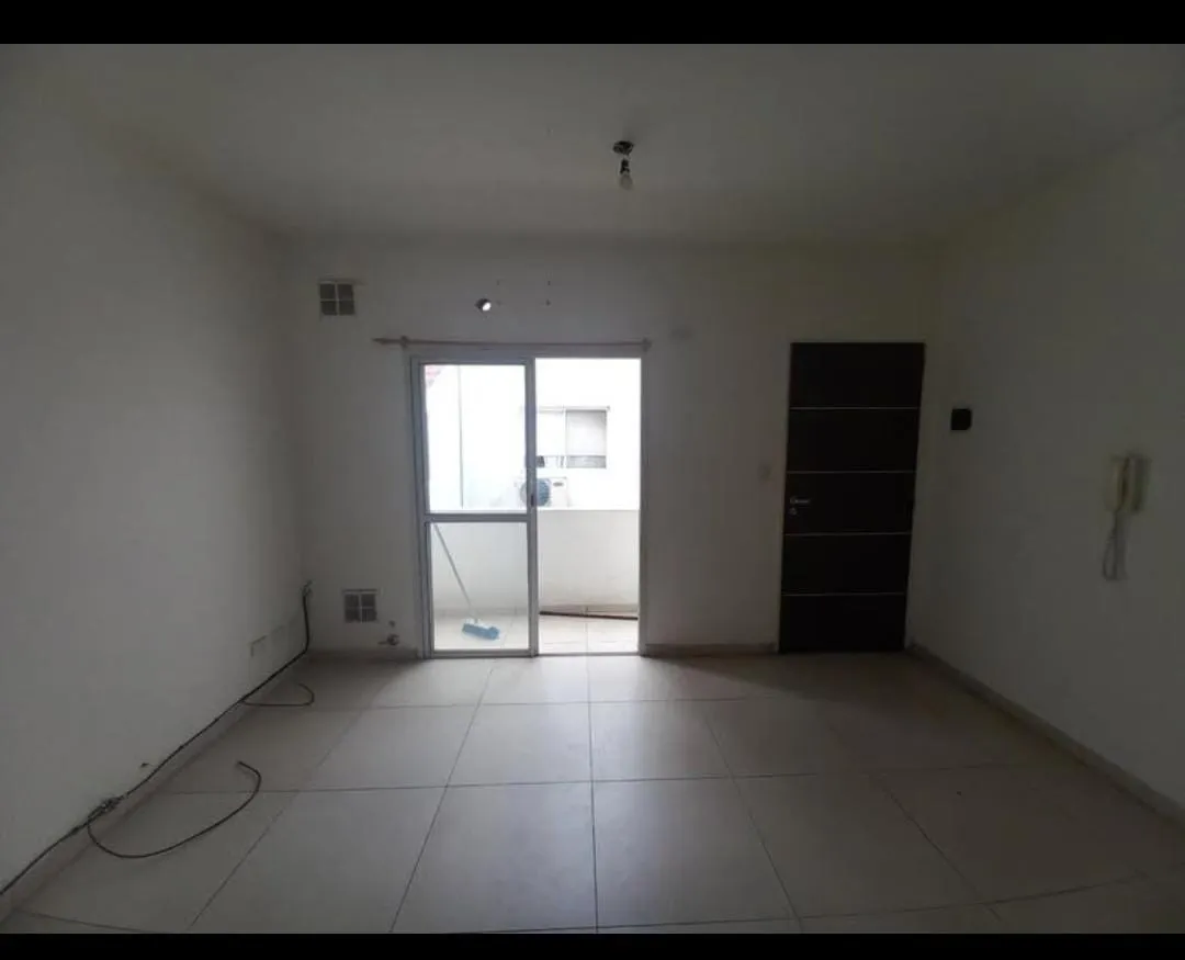 Apartamento de dois ambientes com 1 quarto em Villa Ballester