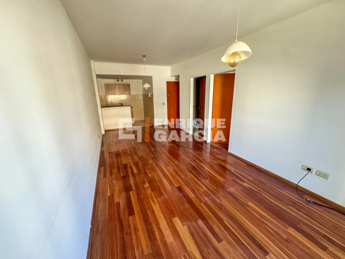 Квартира с 1 спальней в Villa Urquiza, с балконом и (закреплённым) парковочным местом