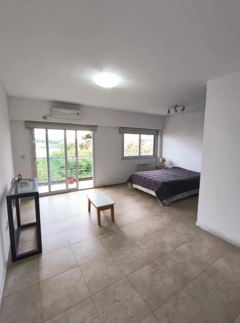 Квартира-студия в Saavedra с мебелью