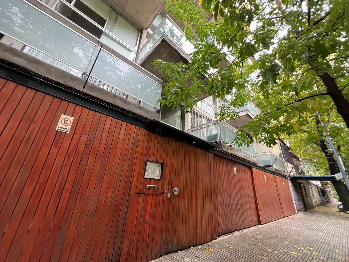 Departamento de 2 ambientes con cochera en Colegiales