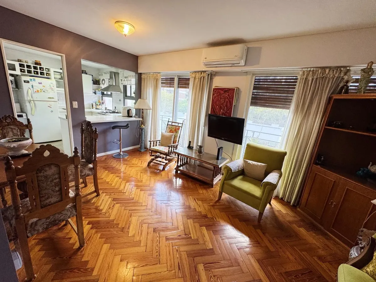 Apartamento de três ambientes com vaga de garagem em San Fernando