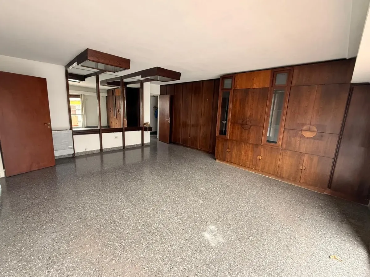 Apartamento de 2 dormitórios no sexto andar em La Plata