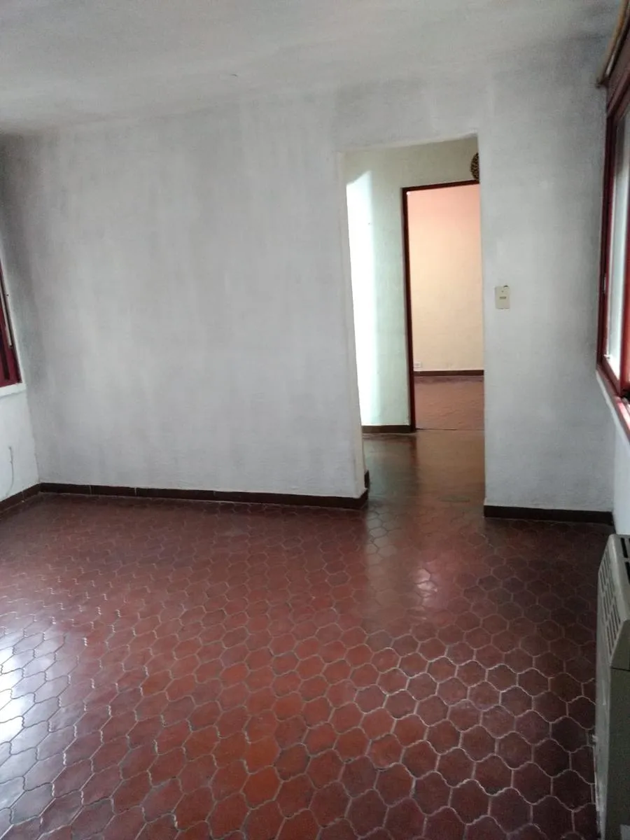 Departamento de 2 ambientes con cochera en Barracas