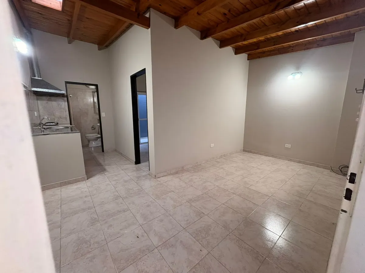PH de dois ambientes com 1 quarto em Caseros