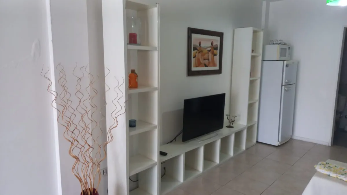 Impecable. Amplio Monoambiente Divisible. Amoblado, A Estrenar. Totalmente Equipado. Apto Profesional. Full Amenities. Optimo Emplazamiento