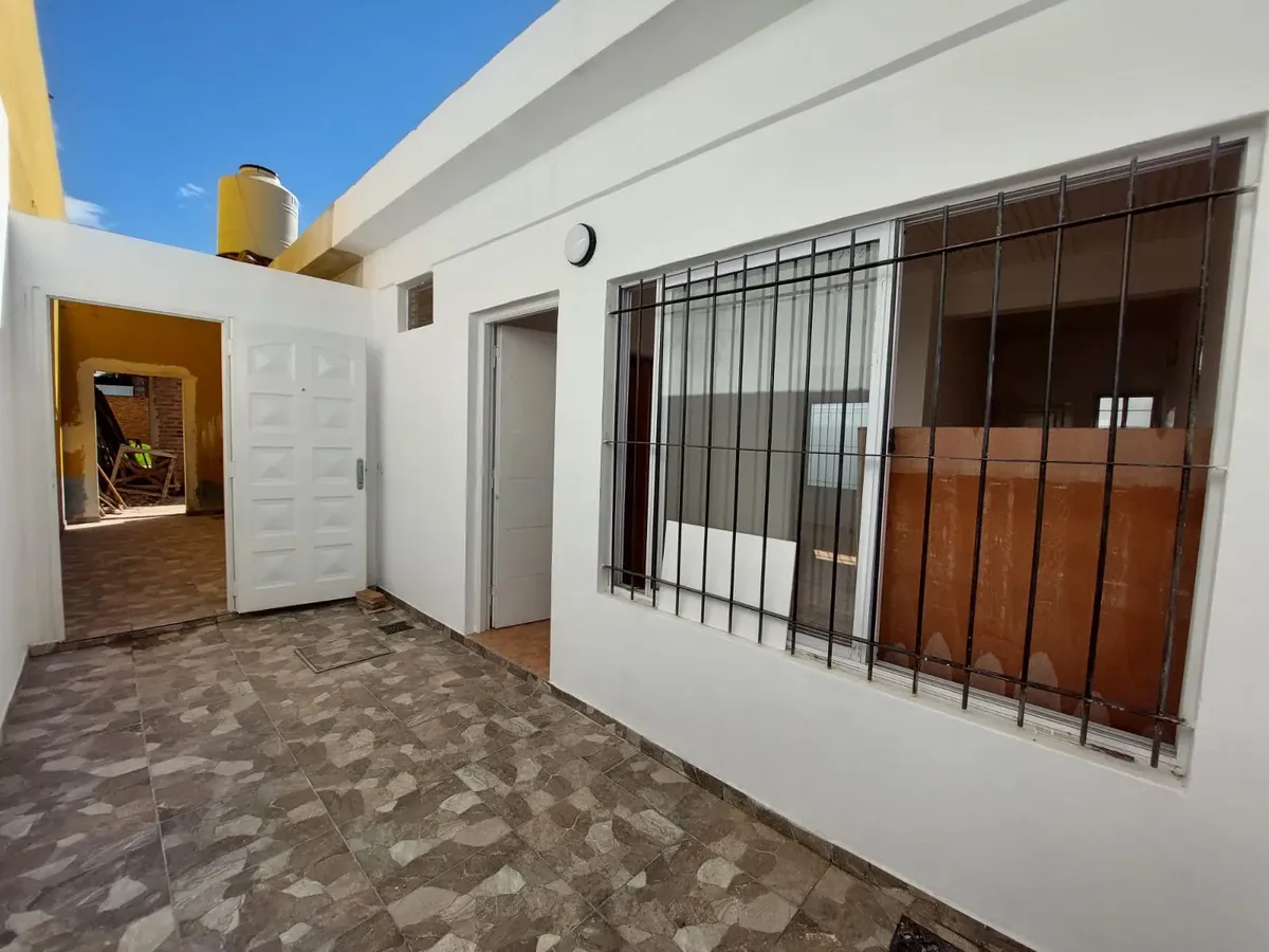 PH de 2 ambientes con patio en Avellaneda