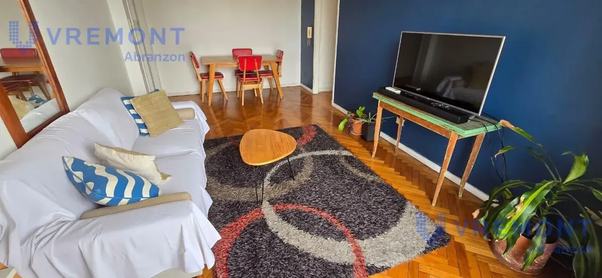Departamento de 2 ambientes amoblado en Flores