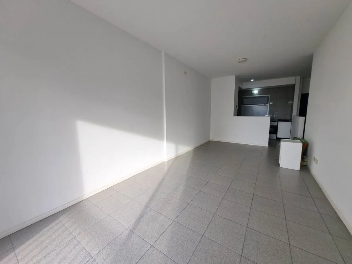 Departamento de 2 ambientes con balcón en Villa Lugano