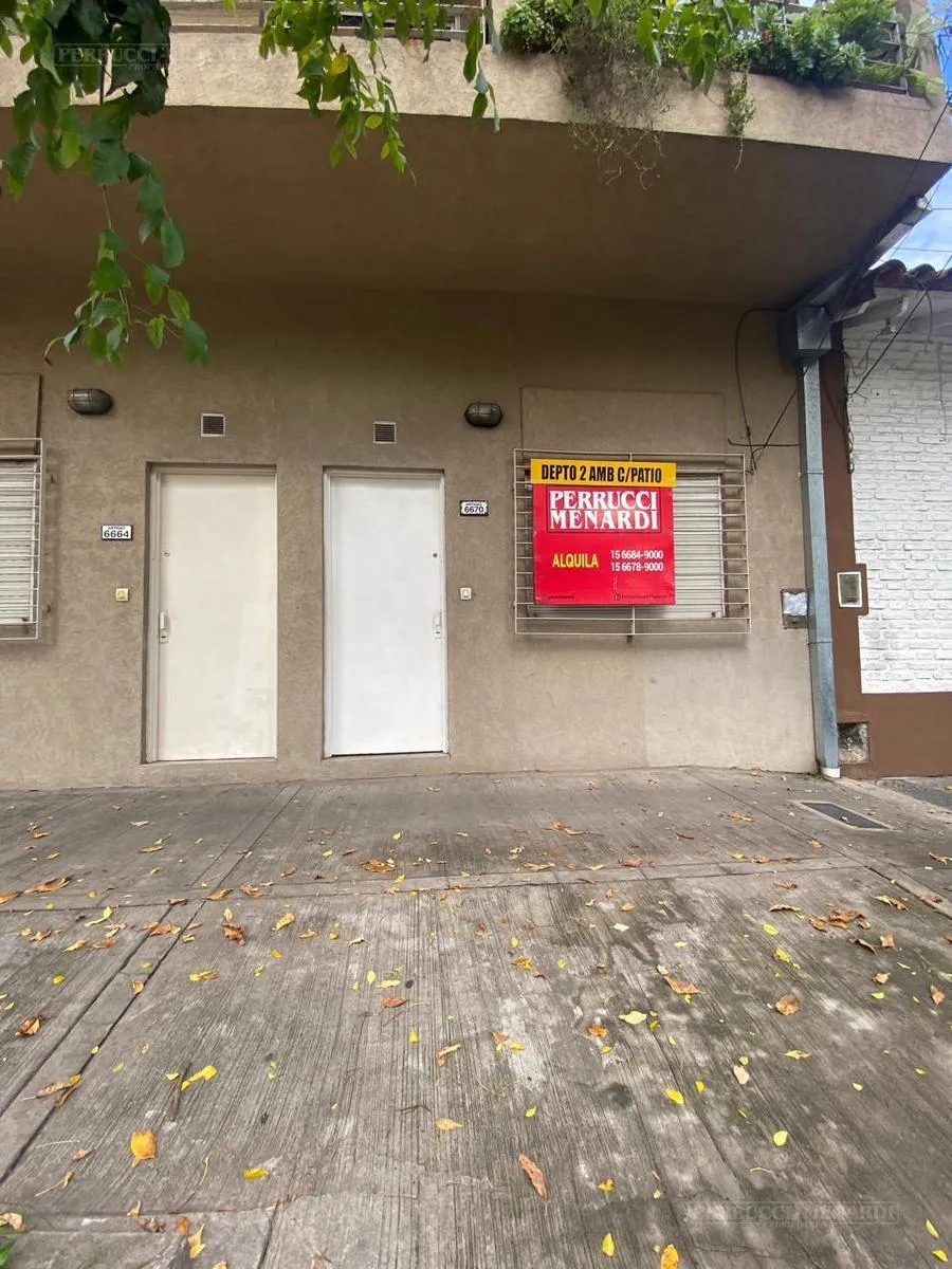 Apartamento de dois ambientes em José León Suárez