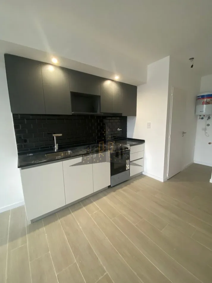 Alquiler - A Estrenar - Departamento Dos Ambientes Con Balcon - Caseros Norte