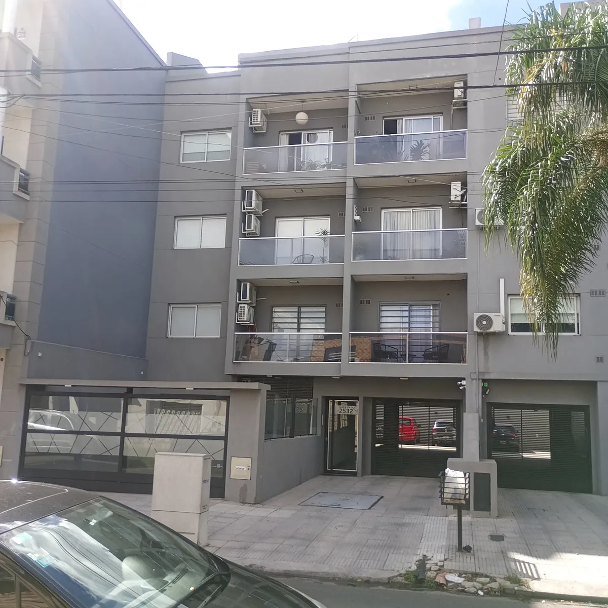 Studio com terraço e vaga