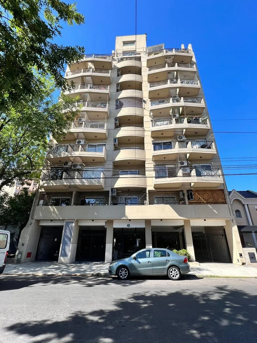 Monoambiente en Floresta con SUM, parrilla y pileta