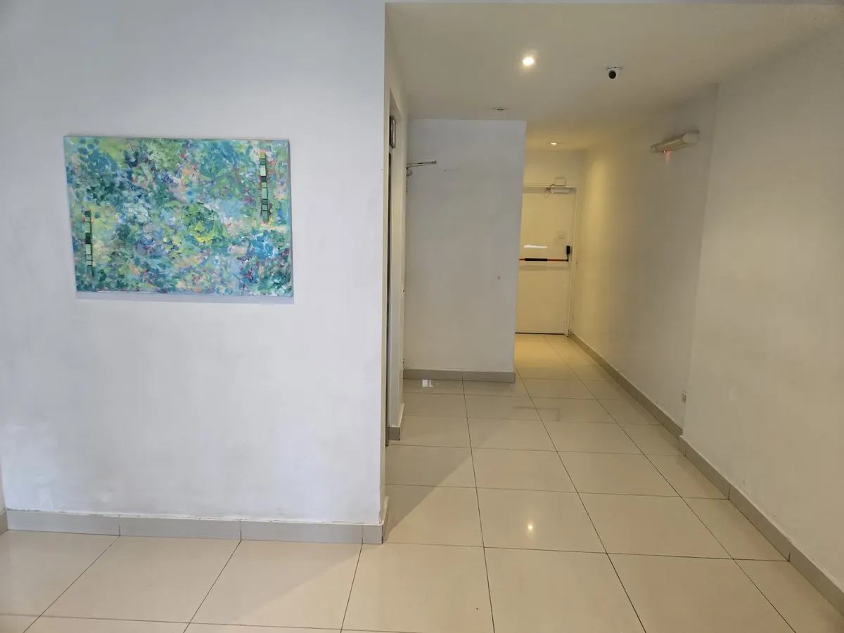 2-room apt, balcony and patio