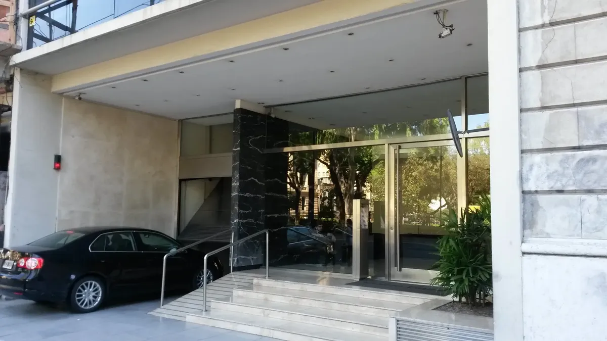 Monoambiente Divisible Recoleta-ideal Uso Profesional-s/iva