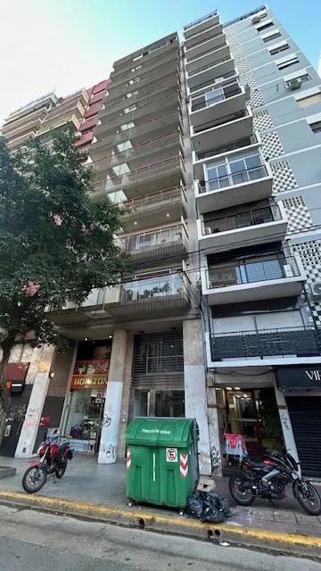 Alquiler De Hermoso Monoambiente Super Luminoso , Cerca De Up , Y De Muchos Medios De Transporte
