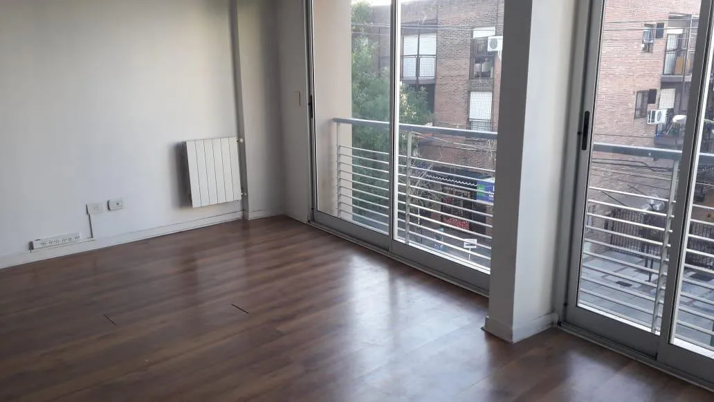 Departamento de 2 ambientes con cochera en San Isidro