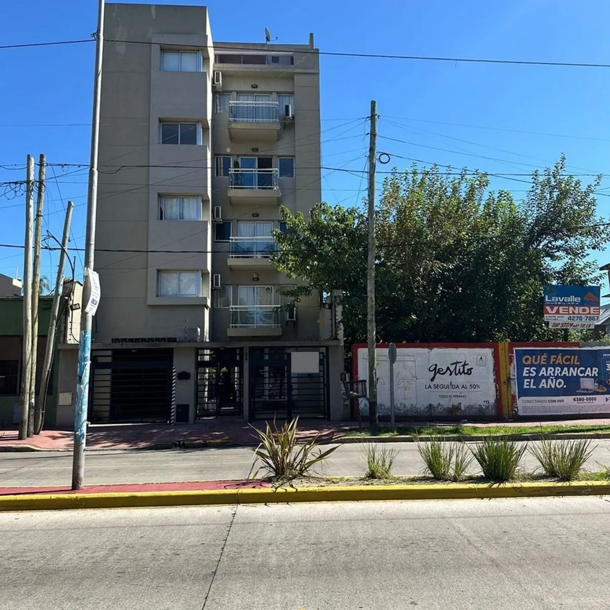 Two-room studio apartment in Quilmes
