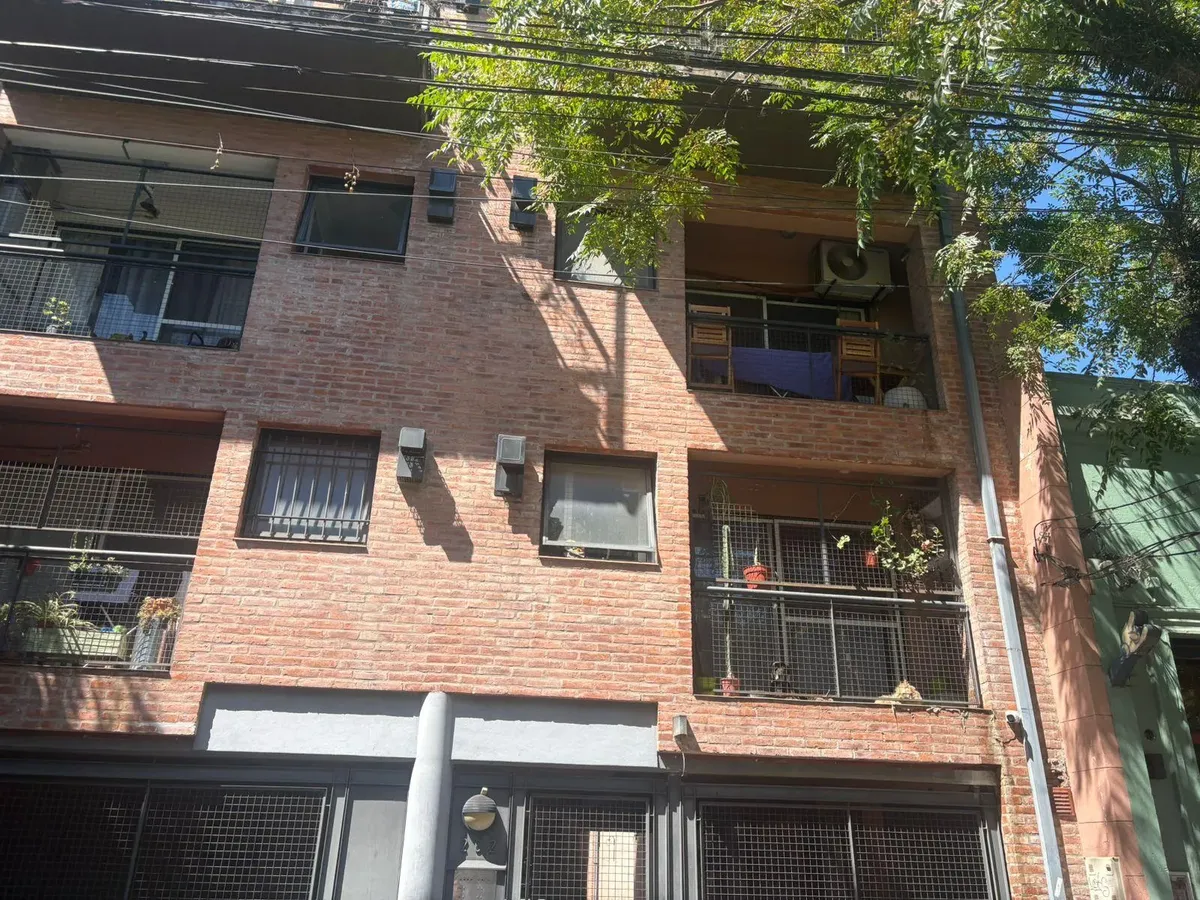 Departamento de 3 ambientes con cochera en San Isidro