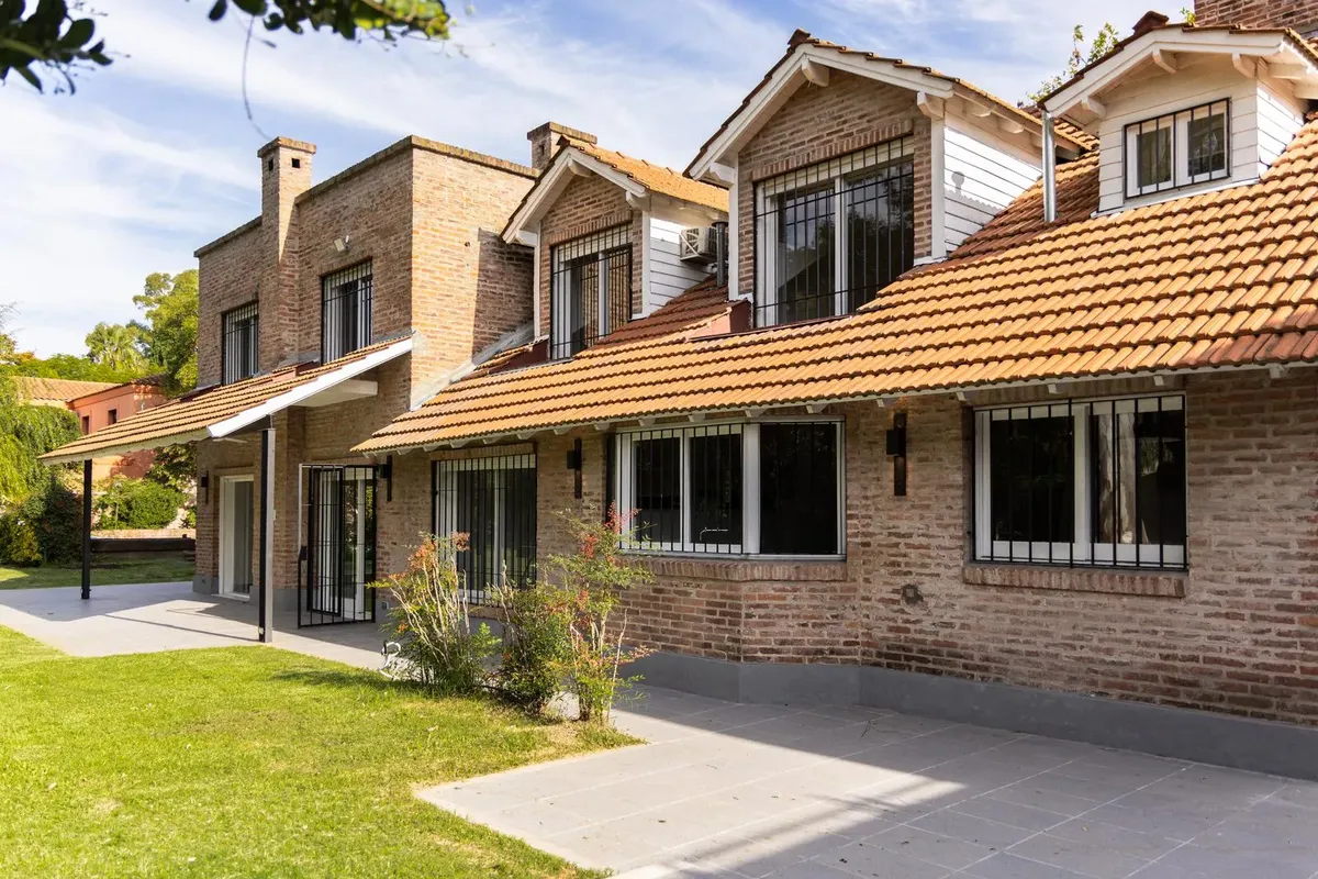 Casa en alquiler y venta con 4 dormitorios en Boulogne