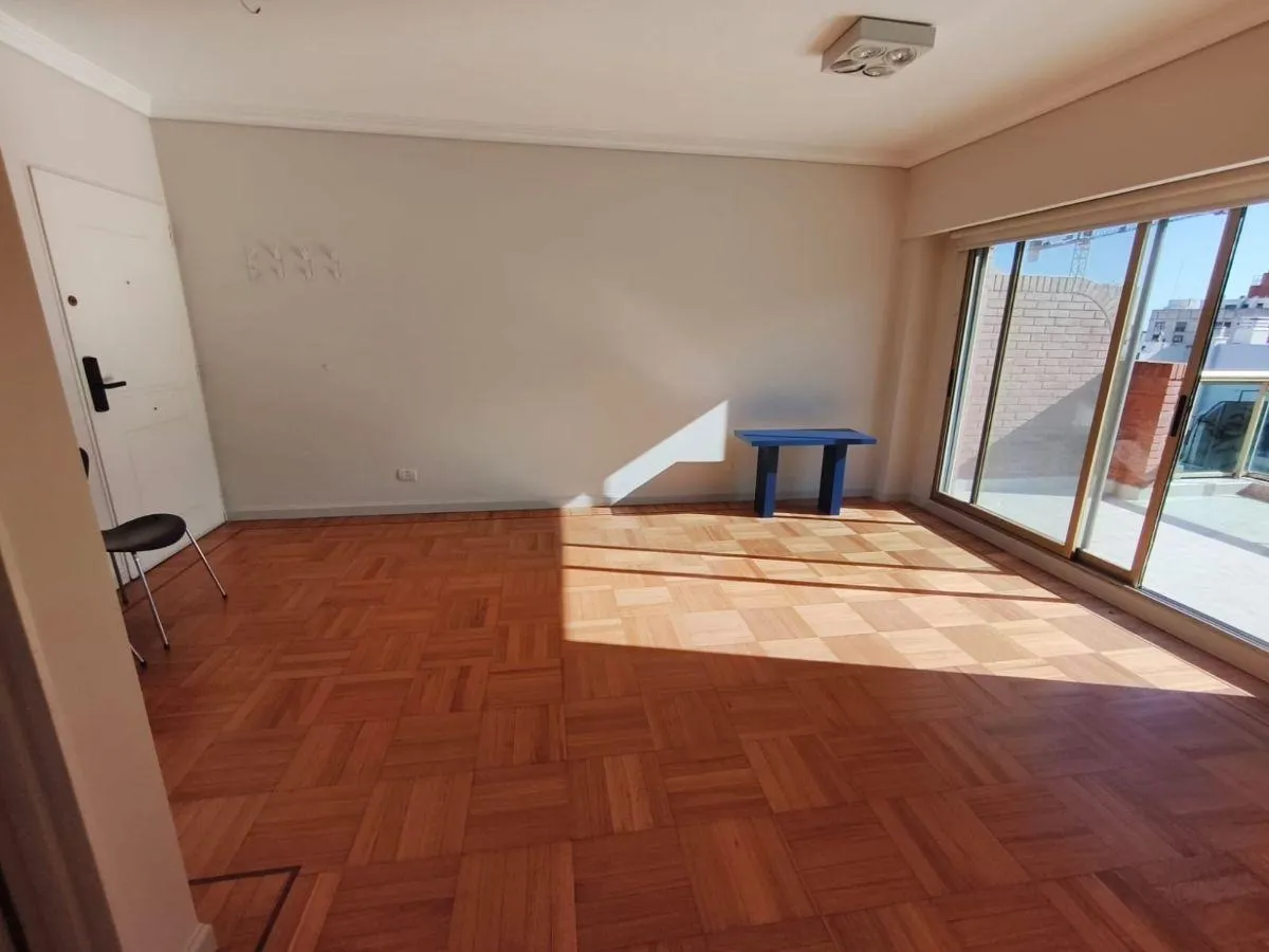 Apartamento de dois ambientes com 1 suíte e terraço em Belgrano