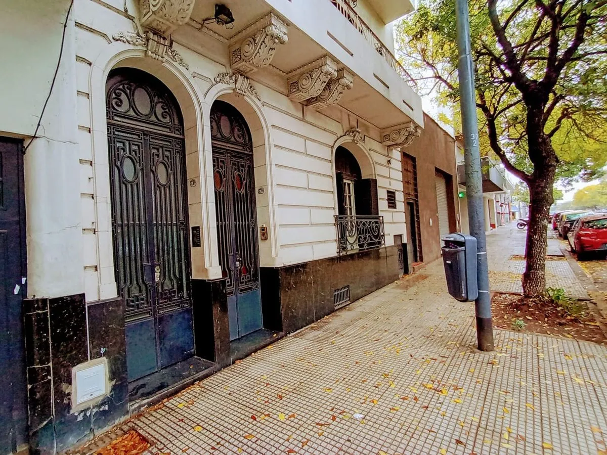 PH с 3 комнатами в Boedo, 54 m²