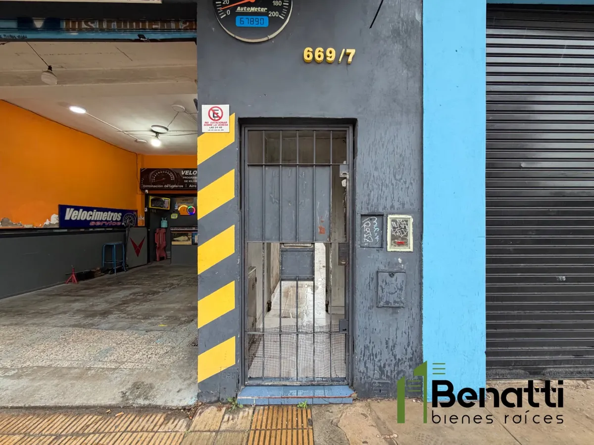 Apartamento de dois ambientes com pátio em Buenos Aires