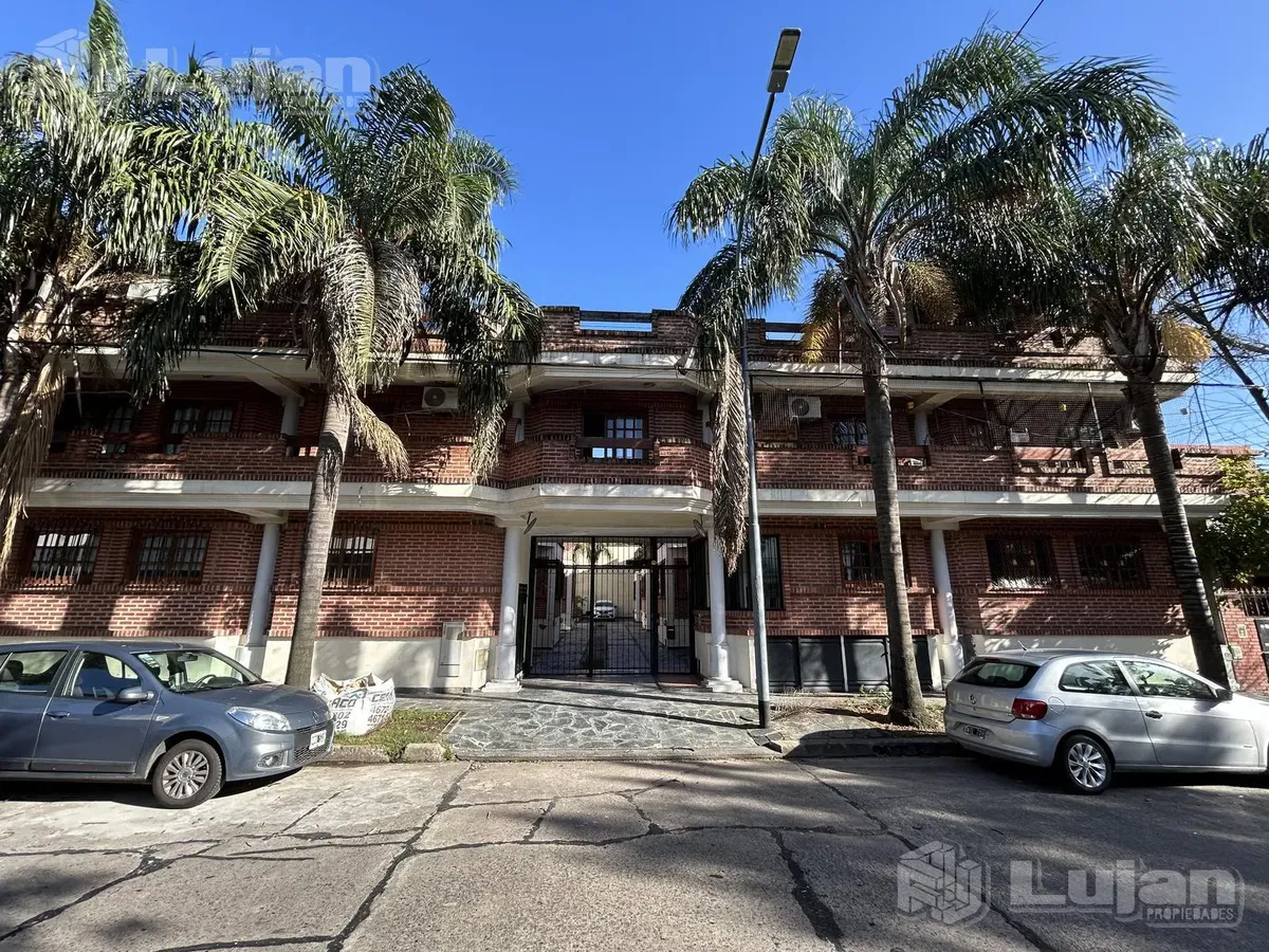 PH dúplex de 3 ambientes con cochera y terraza en Parque Avellaneda