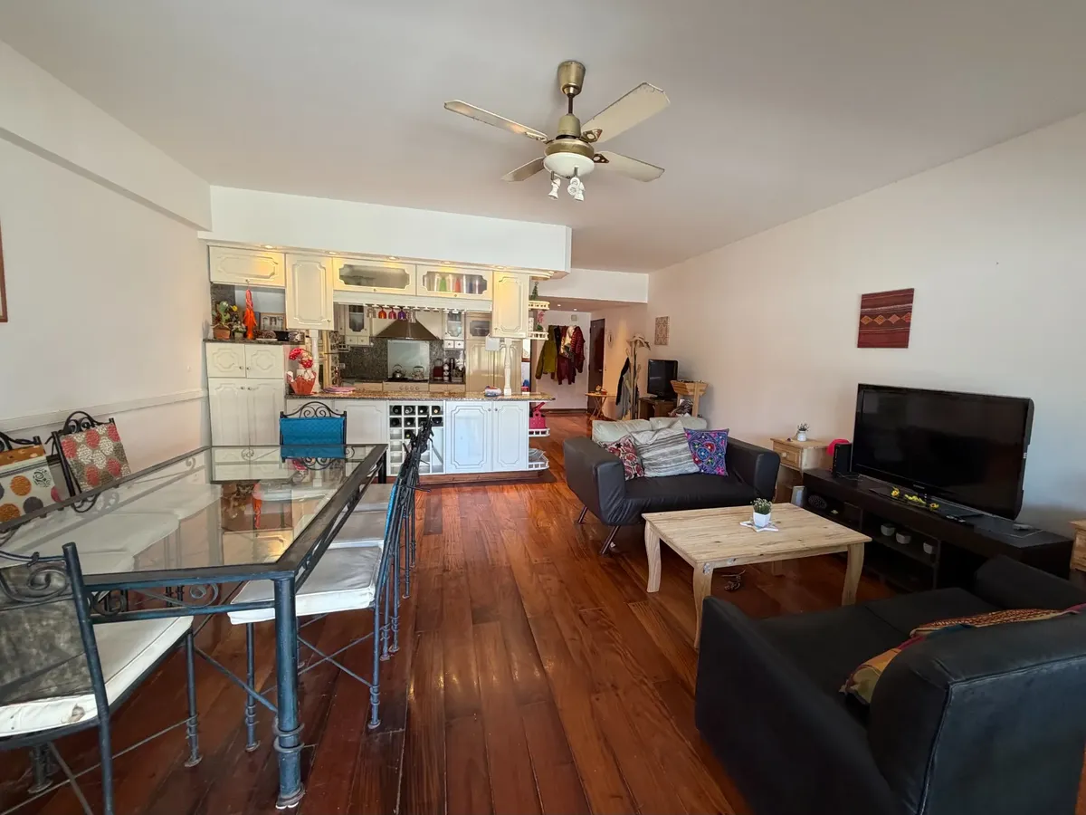 Furnished two-bedroom apartment in Victoria