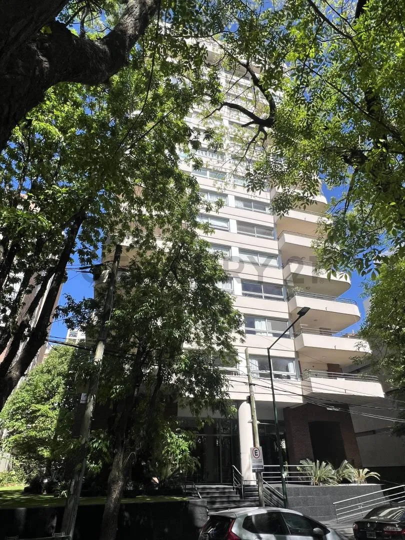 14th-floor half-floor apartment with river view in Buenos Aires