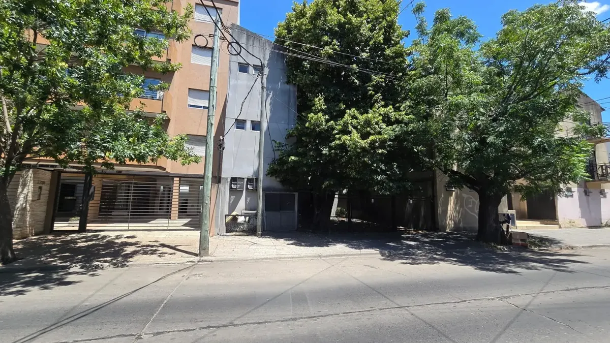 Loft-style studio or office apartment for rent in Castelar Norte