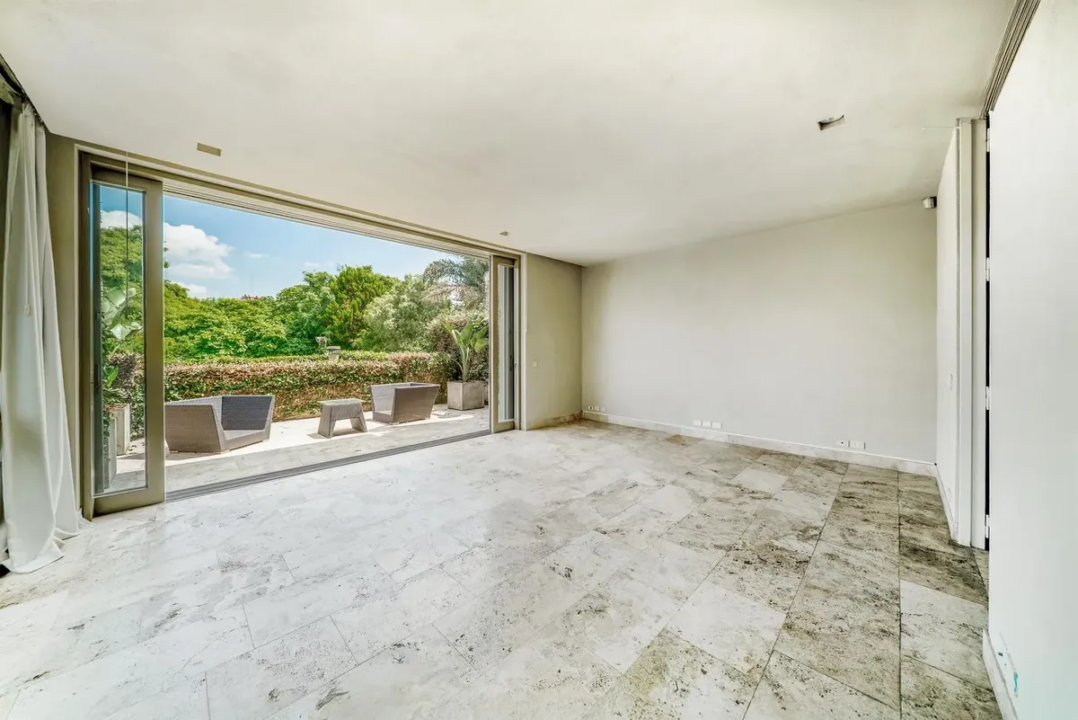 House in Bajo Belgrano with 4 bedrooms and 2 parking spaces