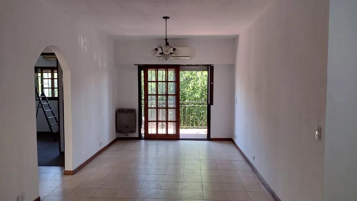 PH de 3 ambientes tipo casa en alquiler en Buenos Aires
