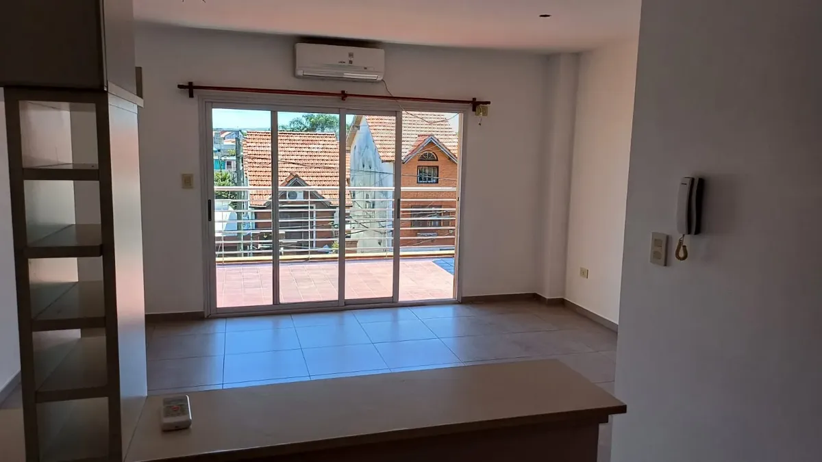 Departamento De Un Ambiente Con Balcón Terraza, Luminoso, Alquiler A Dos Años, Ramos Mejía