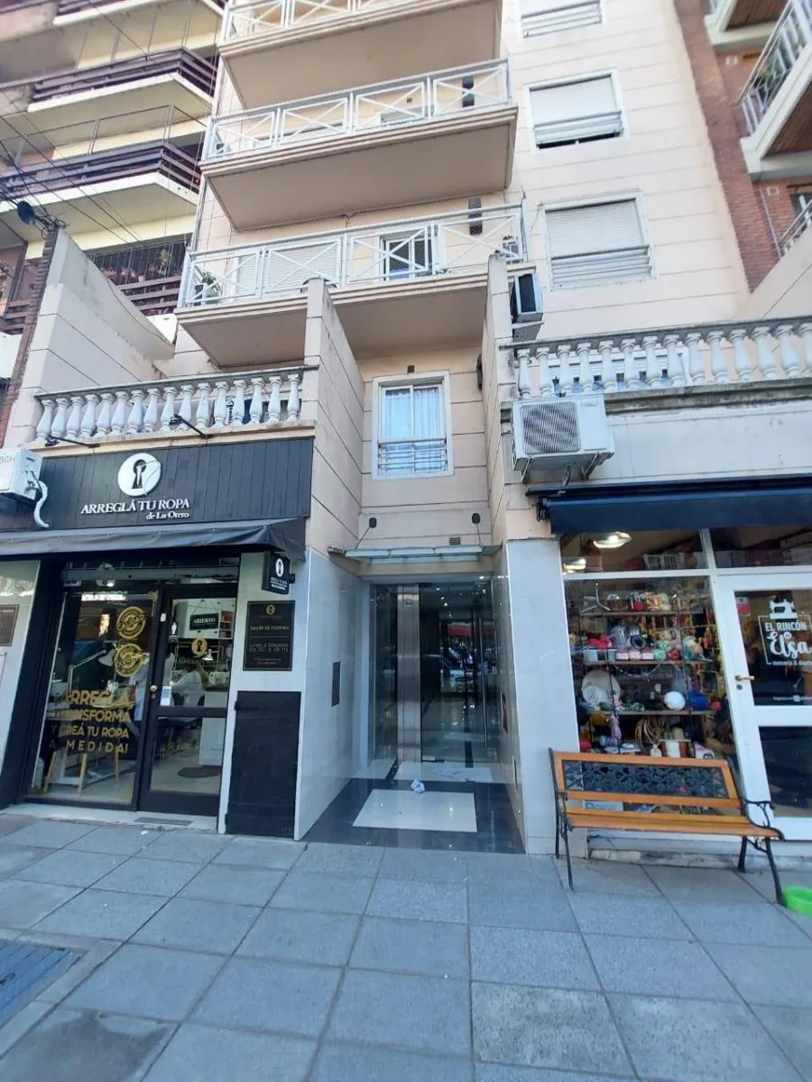 Two-room apartment with patio in Villa Urquiza