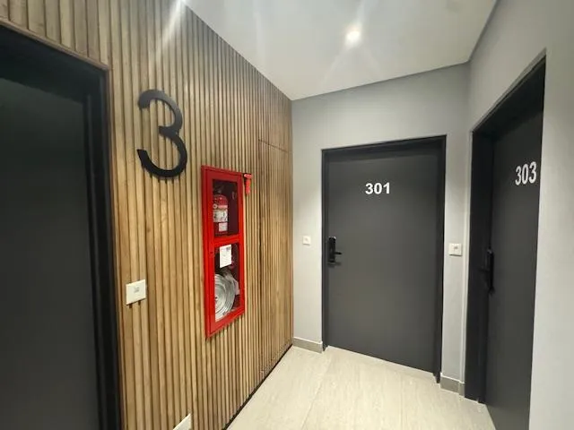 Kitnet novo de aluguel em Palermo Hollywood
