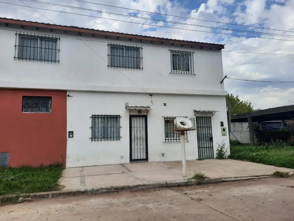 Apartamento de três ambientes em Longchamps (Almirante Brown)