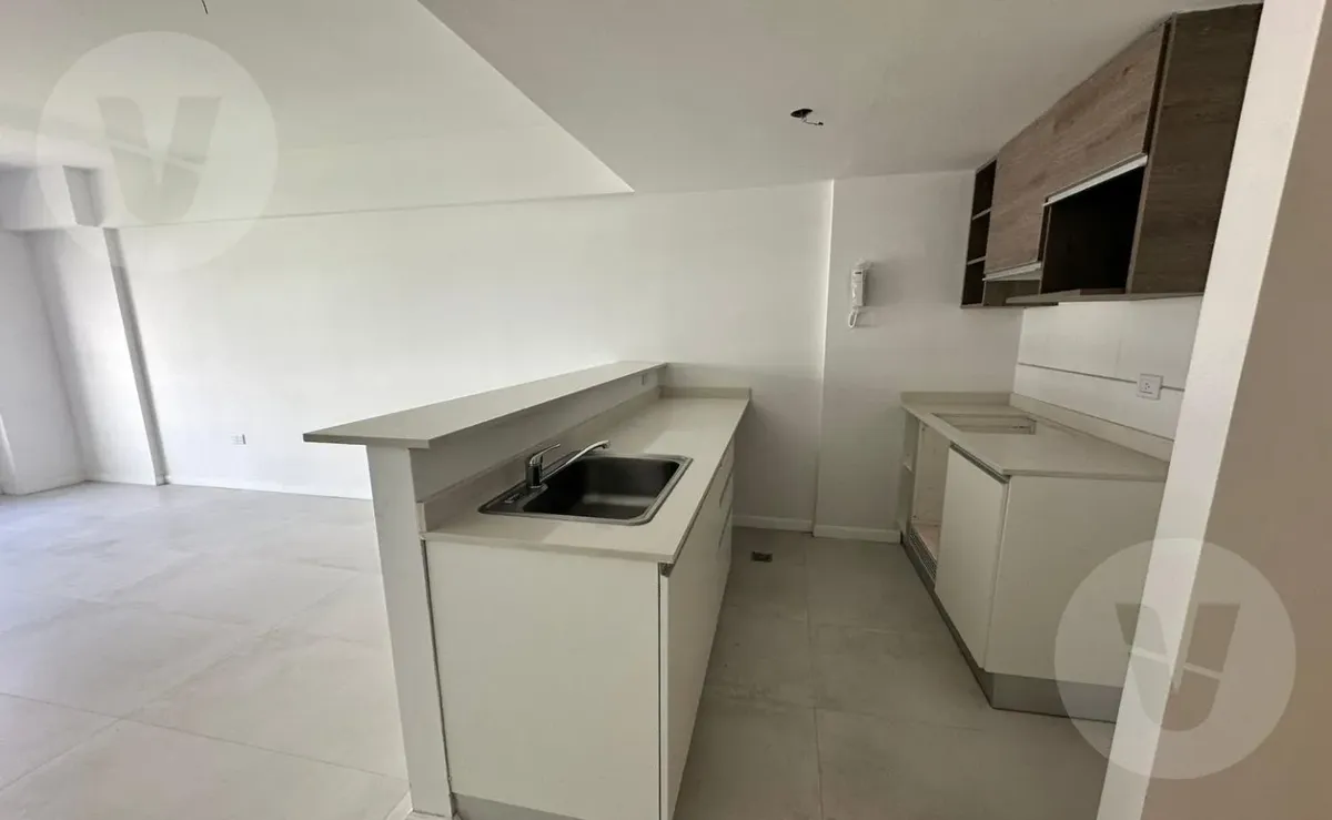 Departamento En Canning (ezeiza)