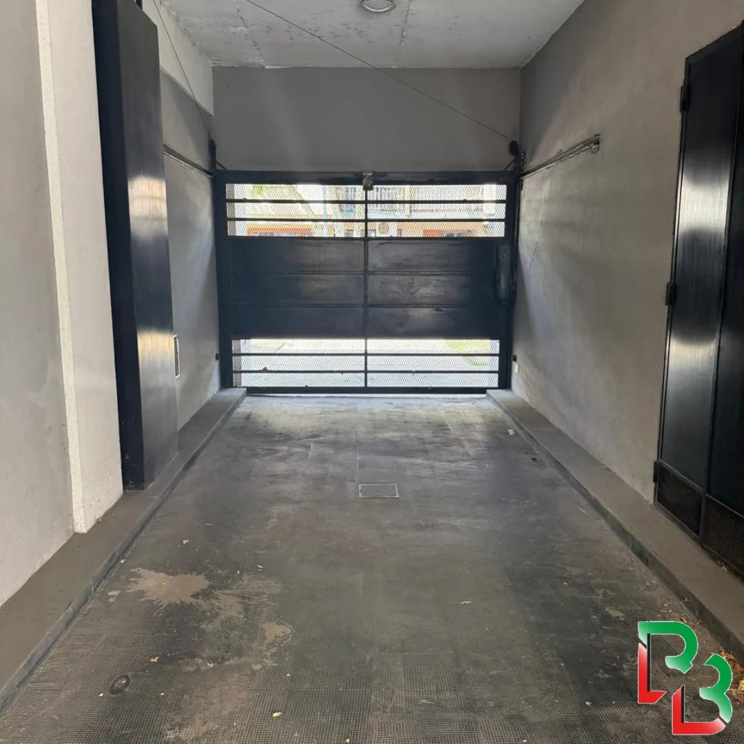 Alquiler Departamento Con Cochera Con Muy Buena Ubicación