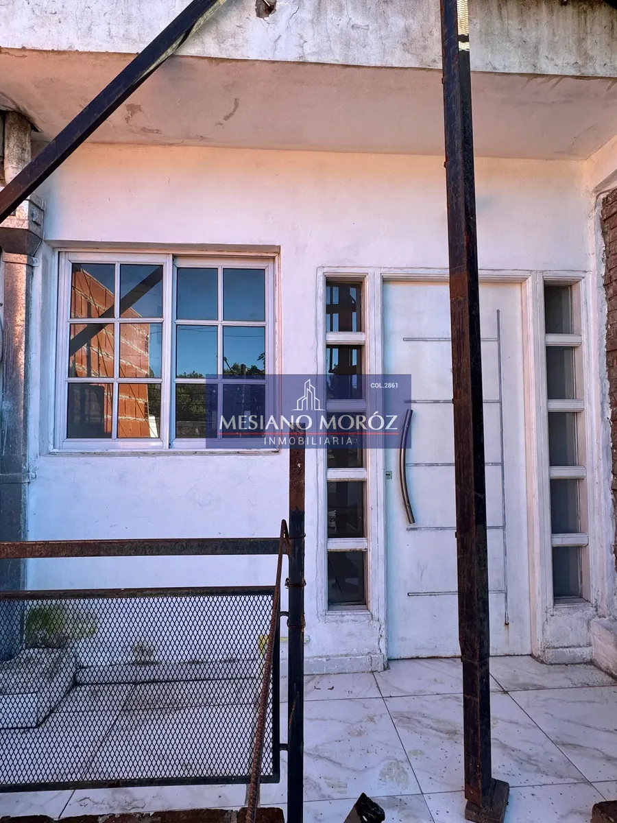 Departamento Dos Ambientes A 30 Mts. De Av. Pedro Díaz