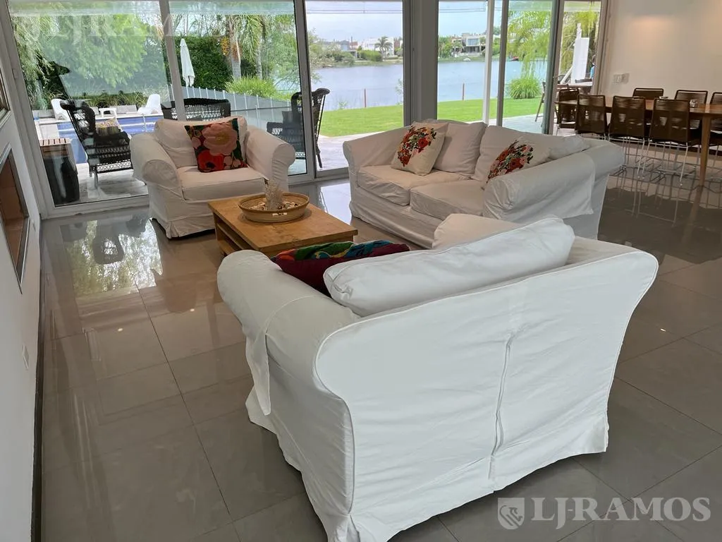 Furnished house with 4 bedrooms in Tigre