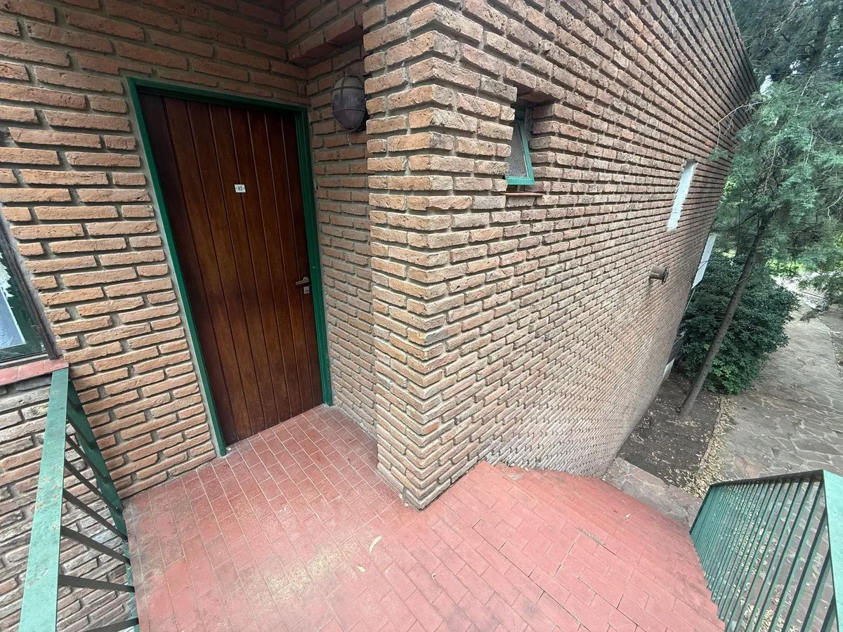 Impecable Departamento En Club De Campo Alla En El Sur