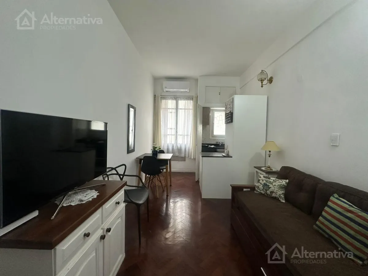 Kitnet mobiliada em San Nicolás