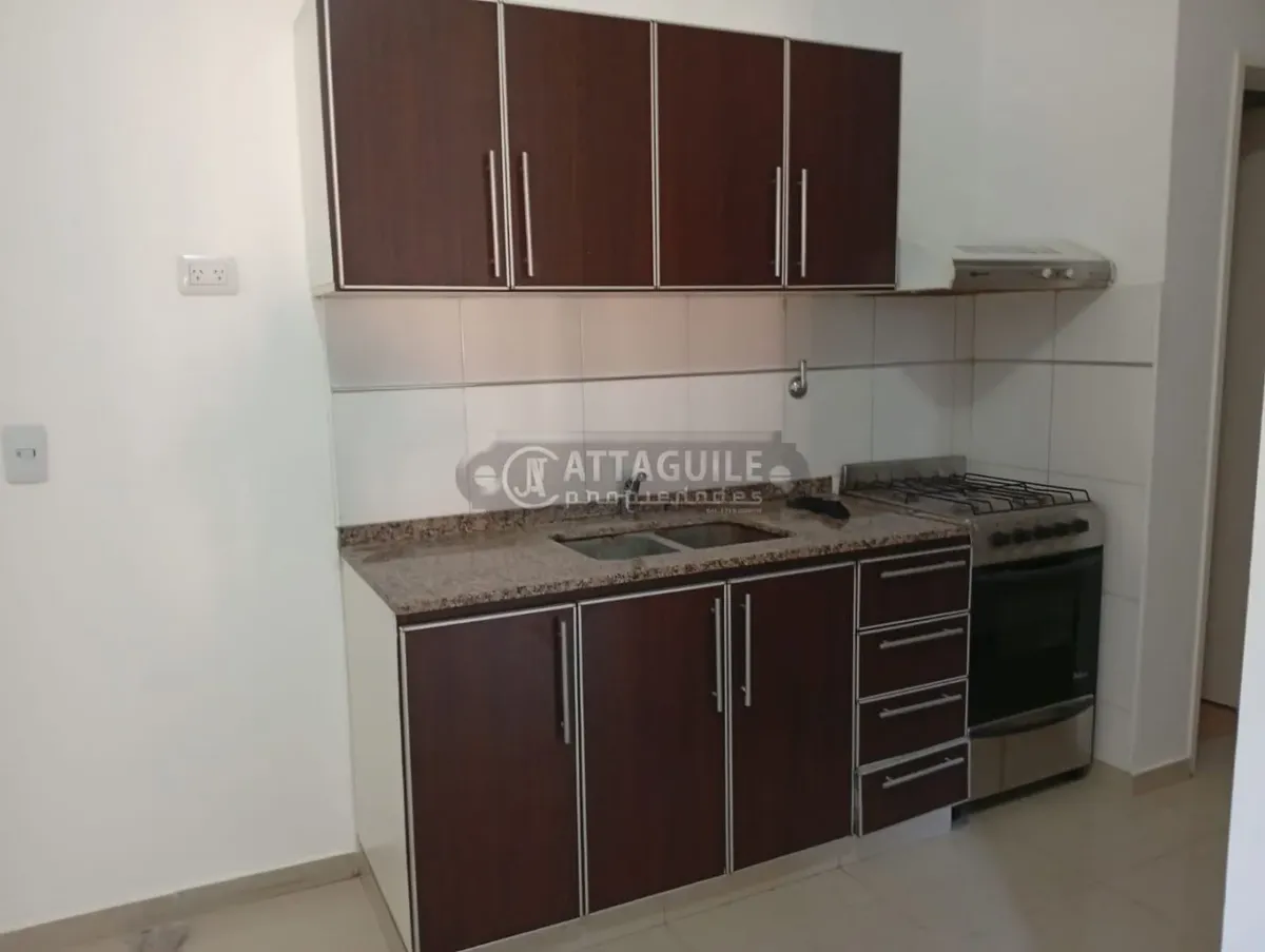 1 bedroom, parking, west-facing