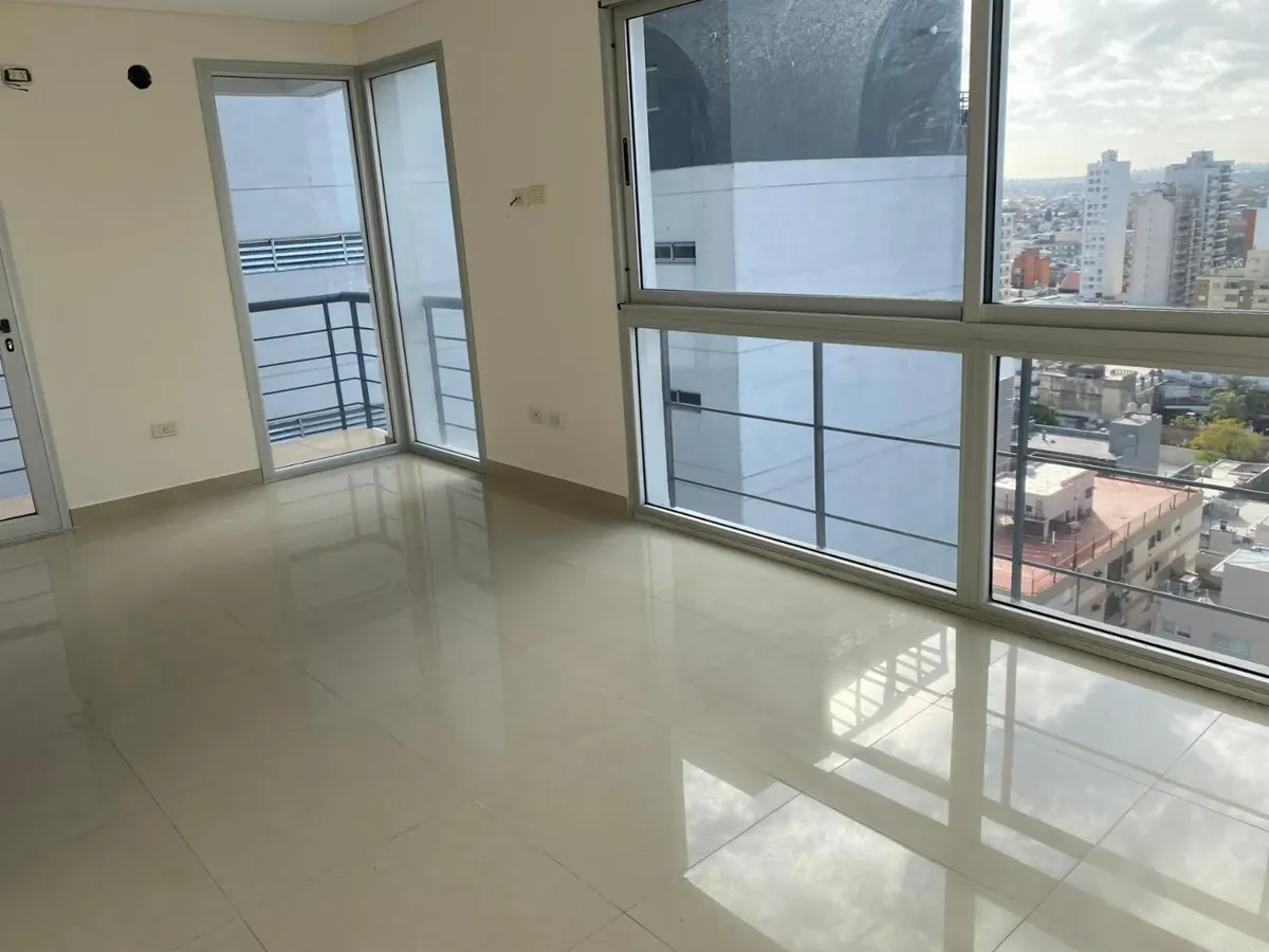 Three-room apartment with parking in Banfield